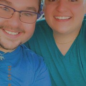 Meet your Posher, Dustin